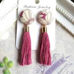 花柄星柄タッセルピアス/イヤリング(ハンドメイド)