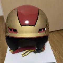 アイアンマン風スノーボードヘルメット