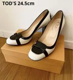 ほぼ新品　TOD'S パンプス37.5 24.5cm レザー　白黒コンビのサムネイル
