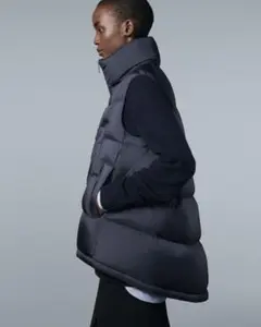 2025年最新】ユニクロ ジルサンダー ダウンボリュームベストの人気