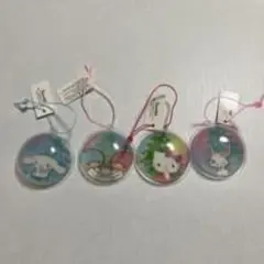 ハローキティ アクリルキーホルダー 4個セット