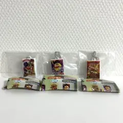 クレヨンしんちゃん　ビデオテープ　ミニチュアチャーム　コレクション　3つセット