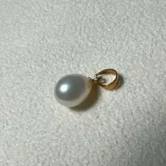 本真珠 パール K18 金ゴールド ペンダントトップ　ドロップ型　雫型