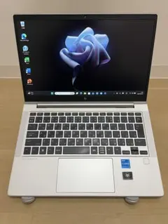 HP EliteBook 630 G9 i5-1235U 16GB 256GBのサムネイル