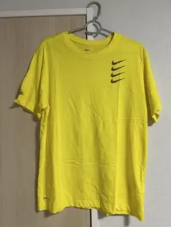 nike dri-fit Tシャツ
