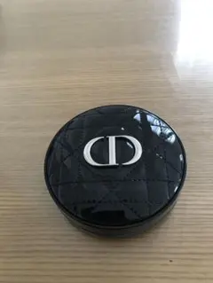 ディオールスキン フォーエヴァー イドラグロウクッション1N