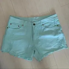 ミントグリーン ショートパンツ