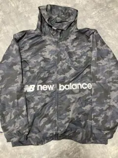 New Balance 迷彩柄ウィンドブレーカー