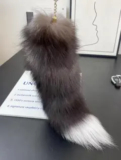 きつね しっぽ ファーチャーム ブラック ふわふわ キーホルダー ダンス Y2K