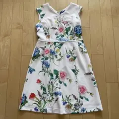 「スーパー￼ビューティー」のワンピース