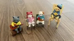 ねこの休日シリーズ　カプセルトイ