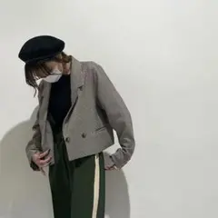 who's who chico ショート丈ジャケット ベージュと黒 千鳥柄のサムネイル