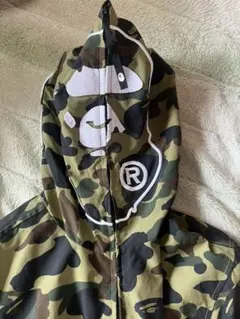A Bathing Ape 迷彩シャークトレーナー XL A Bathing Ape 迷彩シャークトレーナー XL