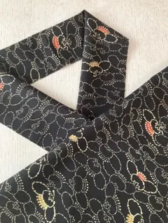 01261ウール大セール中！◆半襟・帯揚げセット◆黒地に和柄◆毛100％