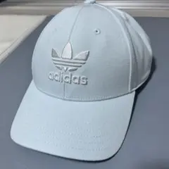 アディダスキャップ　タグ付き