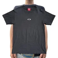【OAKLEY/オークリー】Tシャツ 銀タグ ソフトウェア センターロゴ 90s OAKLEY/オークリー】Tシャツ 銀タグ ソフトウェア センターロゴ 90s
