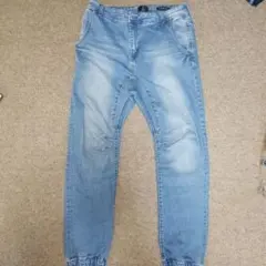 Item thumbnail for item d9e2a661-41cd-46aa-922d-b08f05d3eba6