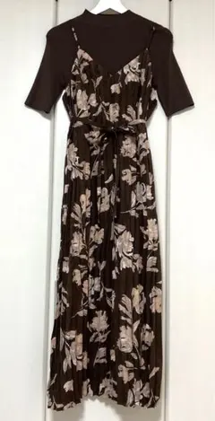 【美品】RESEXXY クリンクルキャミワンピースSET 花柄ブラウンリゼクシー