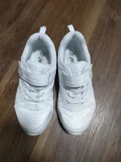 瞬足　21.5 白スニーカー