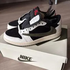 (黒タグ付)Travis Scott × Nike Medium Olive