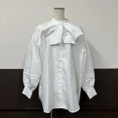 axes femme リボンシャツ　ブラウス　ホワイト　バルーンスリーブ　F