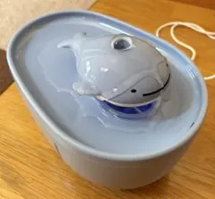 【1回のみ使用】青いクジラのウォーターファウンテン 犬・猫用給水器（約2L）のサムネイル