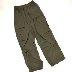 カーゴパンツ