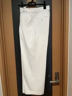 新品未使用・UNIQLO タックワイドパンツ XL ホワイト