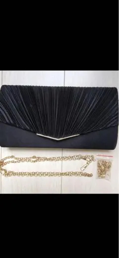 黒いプリーツデザイン　クラッチバックパーティーバック