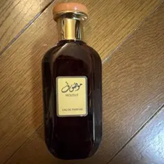 MOTH Gulf Kanawut 香水 ポストカード付き MOTH Gulf Kanawut 香水 - メルカリ