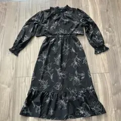 花柄ロングワンピース 黒