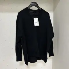 YECCA VECCA ブラック Vネックセーター