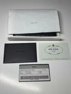 【極美品】PRADA プラダ サフィアーノ 二つ折り財布 M505A未使用保管品のサムネイル