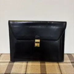 BALLY 黒レザー フラップバッグ