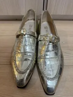 ゴールド クロコダイル風 ローファー