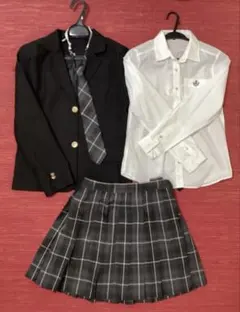 卒服 フォーマル　スーツ 4点セットMサイズ ピンクラテのシャツ