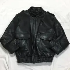 【個性派古着】90s レザージャケット　本革　黒ブルゾン　ヘビーウエイト　肉厚