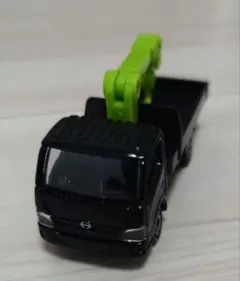 非売品　トミカ No.37 日野 デュトロ クレーン付きトラック（黒）ブラック