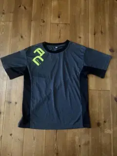 グレー 半袖 Tシャツ ロゴ入り