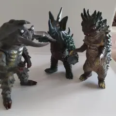 怪獣３点セット ウルトラマン ソフビ
