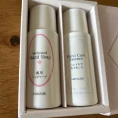 MENARD ハンドソープ＆ハンドケアエッセンス 2本セットのサムネイル