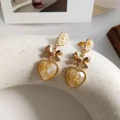 ハート型フラワーピアスセット（2ペア）