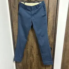 Item thumbnail for item e7726b1a-597b-420f-b6f7-c3af0edcf57c