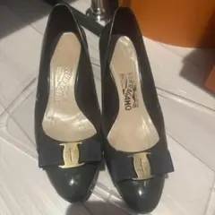 Ferragamo ダークグリーン パンプス 24cm