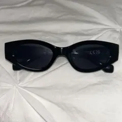 H&M キャットアイ サングラス ブラック