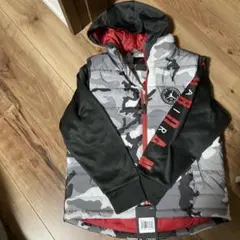 新品AIR JORDAN ジャケット S(128〜132cm)