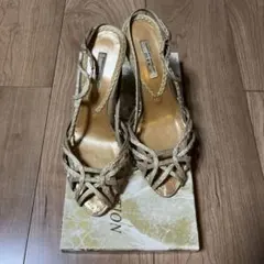 ゴールド サンダル