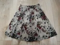 【レストローズ】花柄ミニスカート
