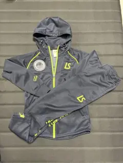 Luz e Sombra 蛍光　フード付きジャージ　130