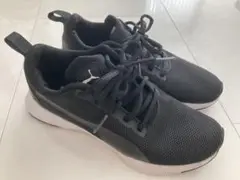 puma プーマ　スポーツシューズ　22.0cm